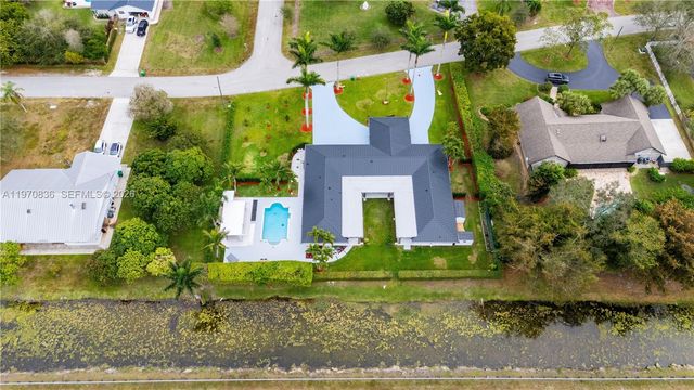 2651 SW 141st Ter, Davie, FL 33330