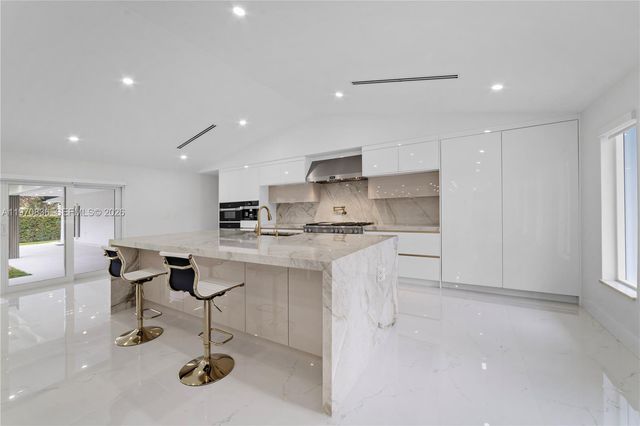 2651 SW 141st Ter, Davie, FL 33330