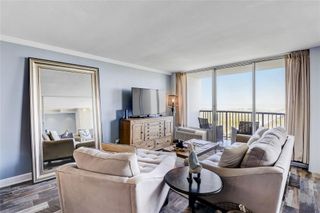 415 E Beach 103, Galveston, TX 77550