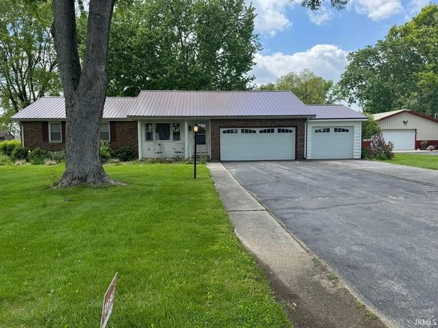 7090 W Crestwood Drive, Delphi, IN 46923