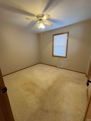 7090 W Crestwood Drive, Delphi, IN 46923