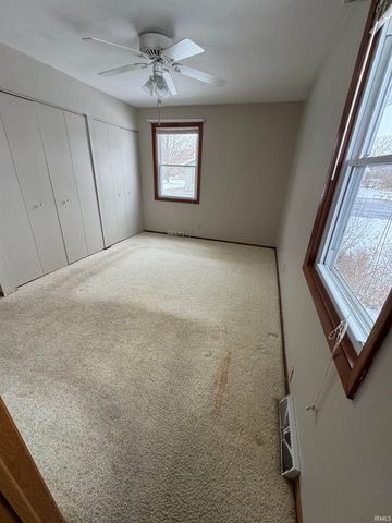 7090 W Crestwood Drive, Delphi, IN 46923
