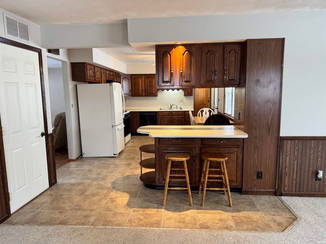 7090 W Crestwood Drive, Delphi, IN 46923