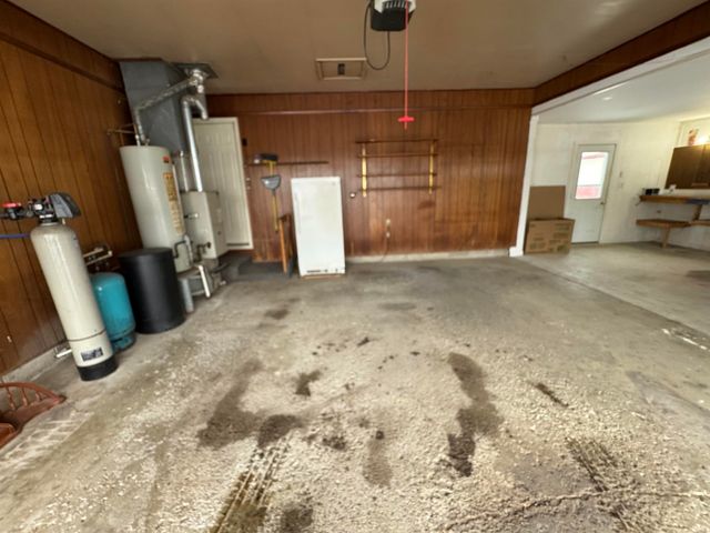 7090 W Crestwood Drive, Delphi, IN 46923