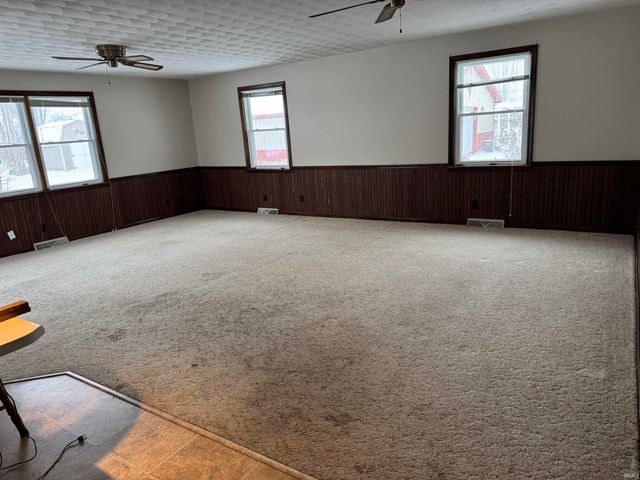7090 W Crestwood Drive, Delphi, IN 46923