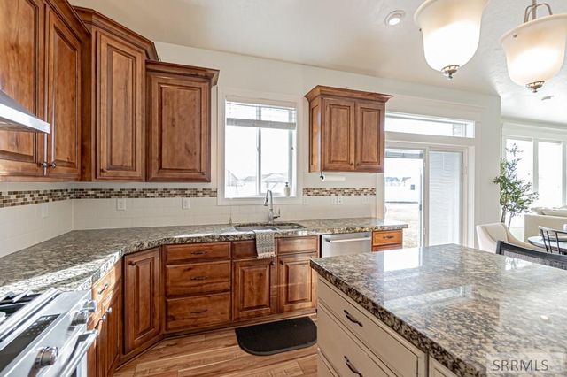 3830 Lakefield Lane, Ammon, ID 83406