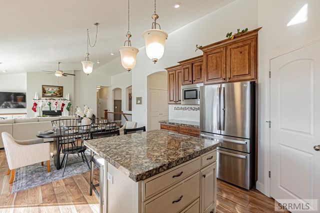 3830 Lakefield Lane, Ammon, ID 83406