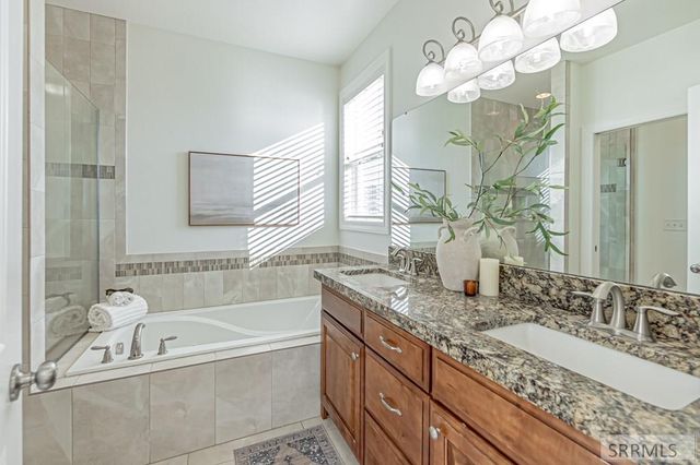 3830 Lakefield Lane, Ammon, ID 83406