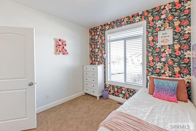 3830 Lakefield Lane, Ammon, ID 83406