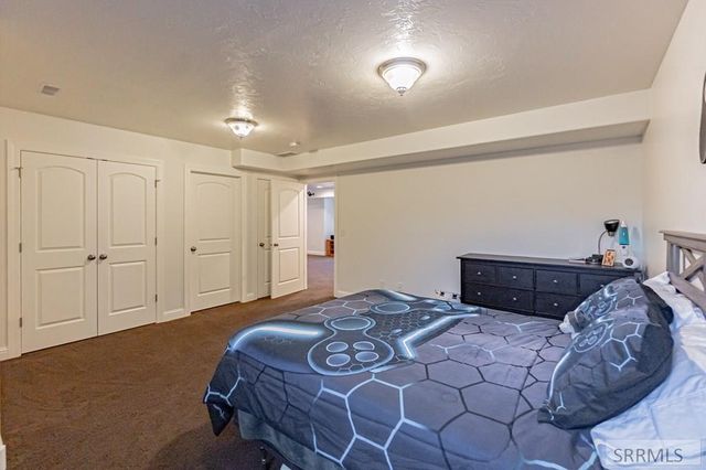 3830 Lakefield Lane, Ammon, ID 83406