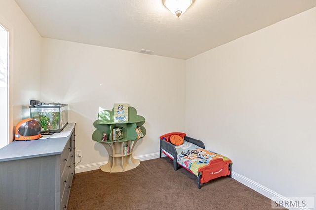 3830 Lakefield Lane, Ammon, ID 83406