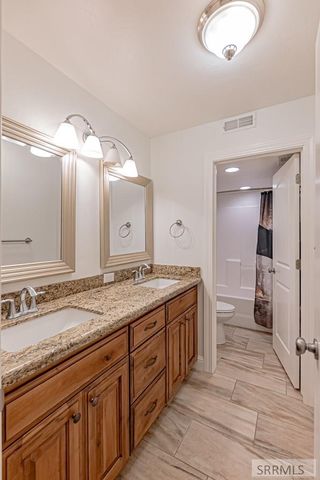 3830 Lakefield Lane, Ammon, ID 83406