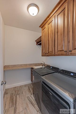 3830 Lakefield Lane, Ammon, ID 83406