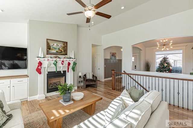 3830 Lakefield Lane, Ammon, ID 83406