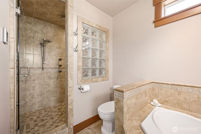 13811 68th Avenue Ct E, Puyallup, WA 98373