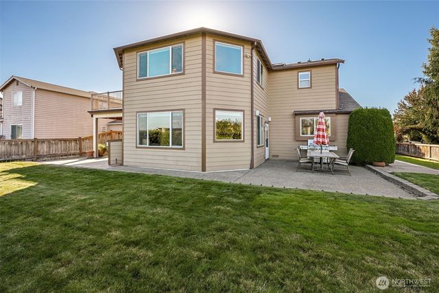 13811 68th Avenue Ct E, Puyallup, WA 98373