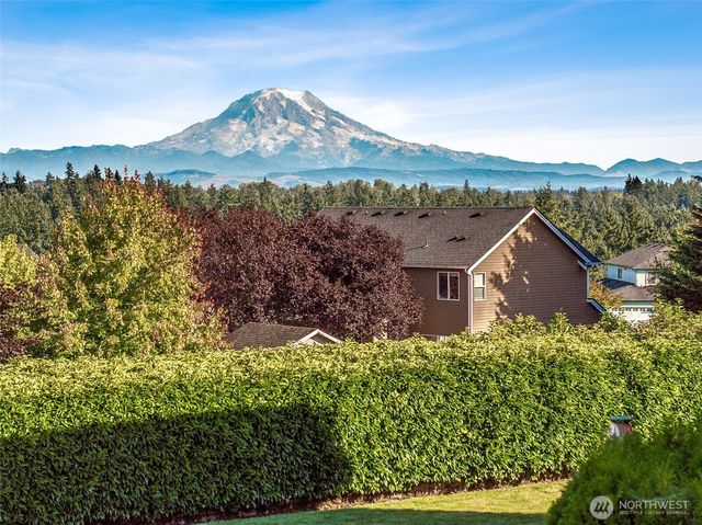 13811 68th Avenue Ct E, Puyallup, WA 98373