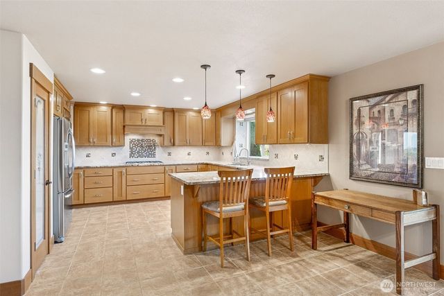 13811 68th Avenue Ct E, Puyallup, WA 98373