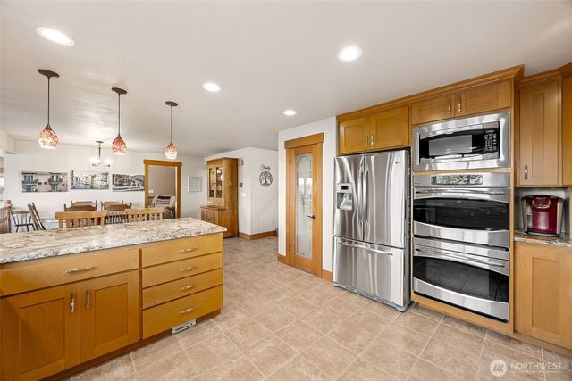 13811 68th Avenue Ct E, Puyallup, WA 98373
