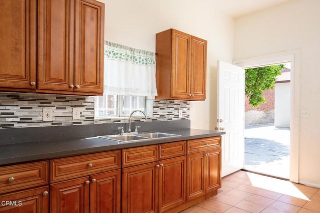 5321 Denker Avenue, Los Angeles, CA 90062