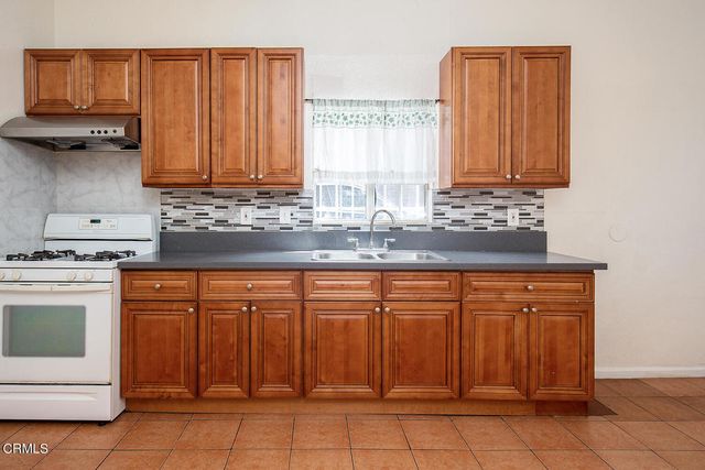 5321 Denker Avenue, Los Angeles, CA 90062