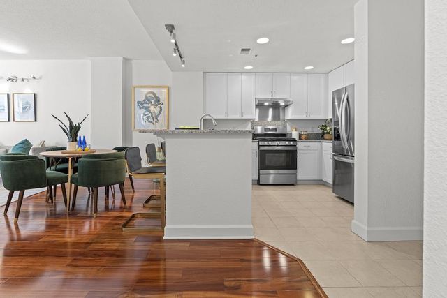 20488 Stevens Creek Boulevard 1710, Cupertino, CA 95014