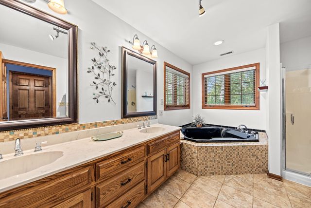 9260 Franklin Drive, St. John, IN 46373