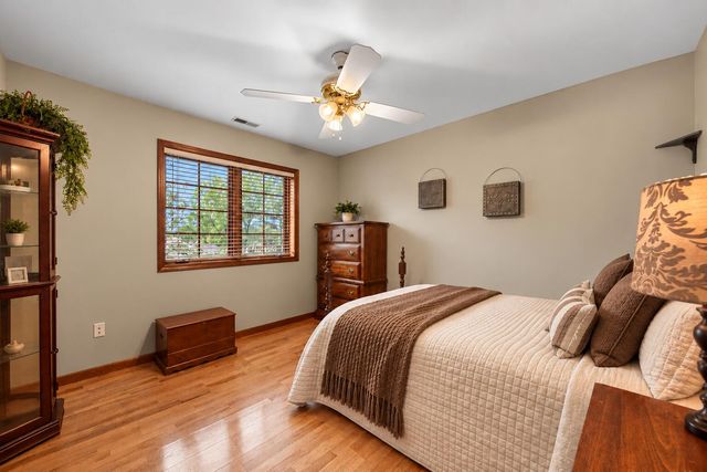 9260 Franklin Drive, St. John, IN 46373