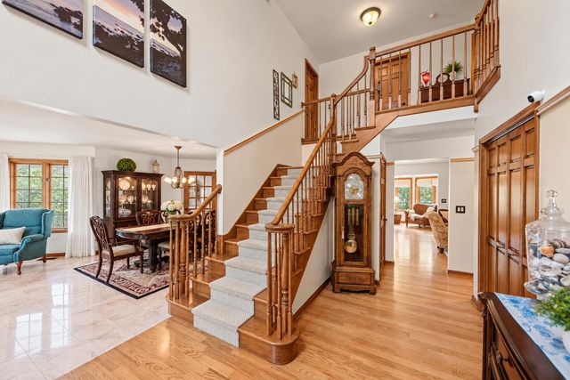 9260 Franklin Drive, St. John, IN 46373