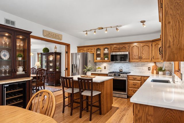 9260 Franklin Drive, St. John, IN 46373