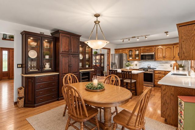 9260 Franklin Drive, St. John, IN 46373