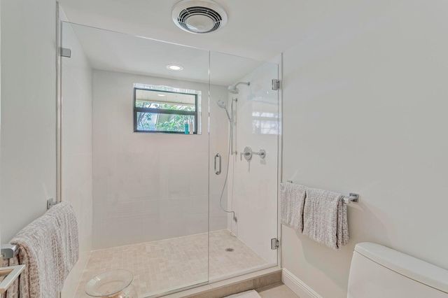 17053 Waterbend Drive, Jupiter, FL 33477