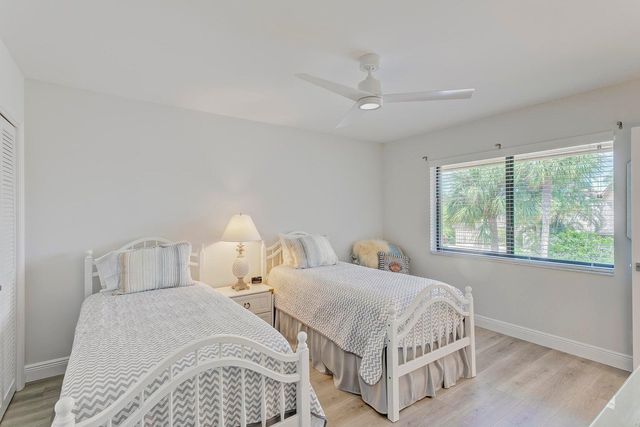 17053 Waterbend Drive, Jupiter, FL 33477