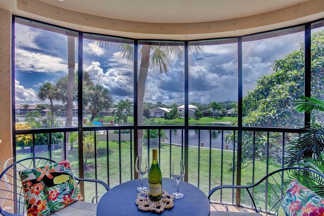 17053 Waterbend Drive, Jupiter, FL 33477