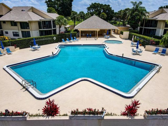 17053 Waterbend Drive, Jupiter, FL 33477