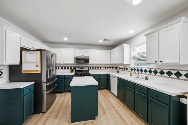 2311 Glendavon Lane, Katy, TX 77450