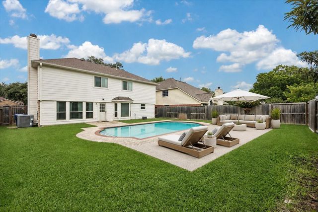 2311 Glendavon Lane, Katy, TX 77450