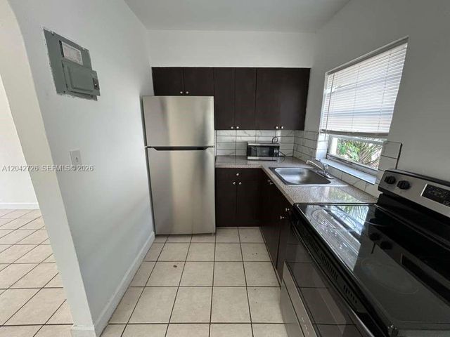 2316 Madison Street 34, Hollywood, FL 33020