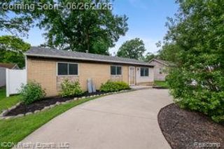 33515 Colfax Drive, Farmington Hills, MI 48335