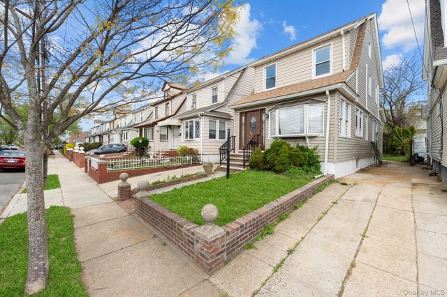 22531 106th Avenue, Queens Village, NY 11429