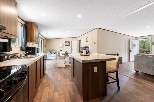 309 Tanglewood Lane, Somerville, TX 77879