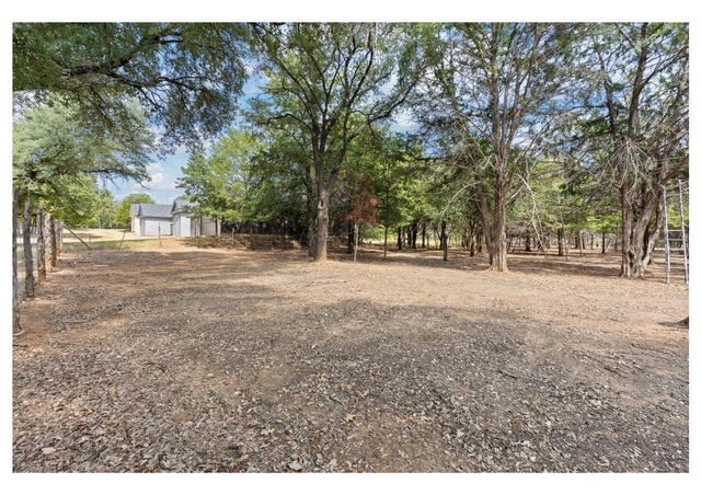 809 Santa Fe Street, Keene, TX 76059