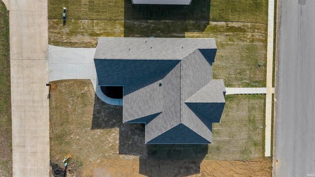 6100 Ashford Drive, Newburgh, IN 47630