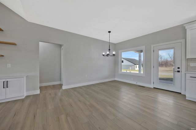 6100 Ashford Drive, Newburgh, IN 47630