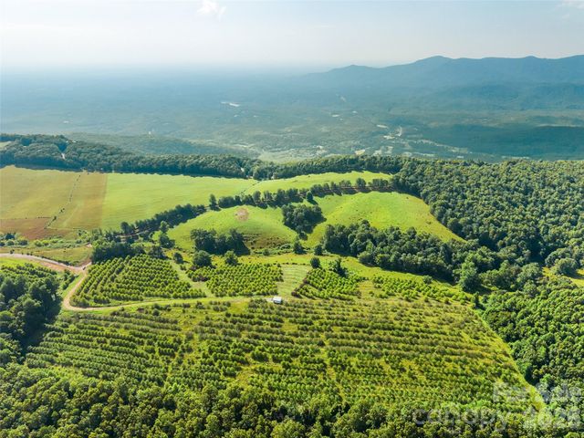 0 Summer Road 3, Hendersonville, NC 28792