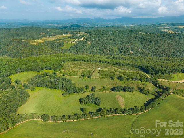 0 Summer Road 3, Hendersonville, NC 28792
