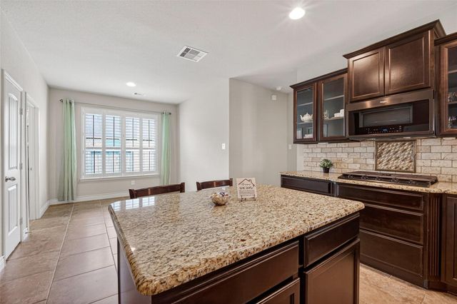 732 Somerset Landing Lane, League City, TX 77573