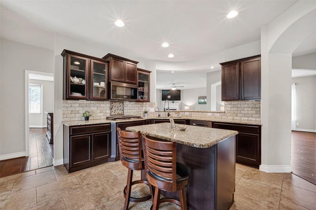 732 Somerset Landing Lane, League City, TX 77573