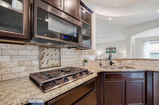 732 Somerset Landing Lane, League City, TX 77573