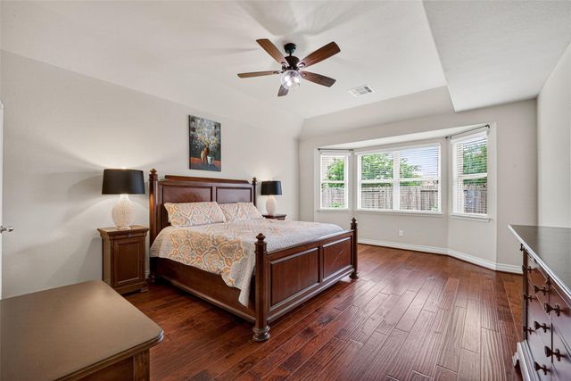 732 Somerset Landing Lane, League City, TX 77573
